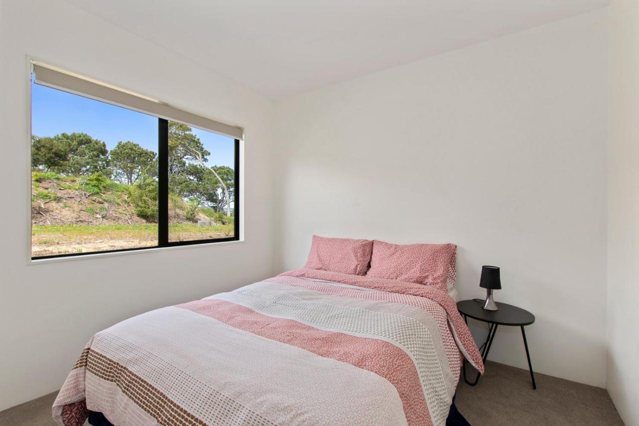 Green Oasis - Mangawhai Heads Holiday Home ภายนอก รูปภาพ