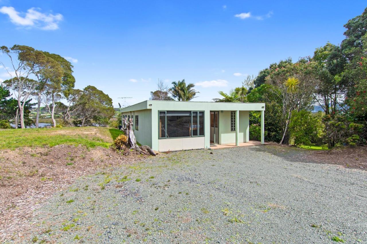 Green Oasis - Mangawhai Heads Holiday Home ภายนอก รูปภาพ